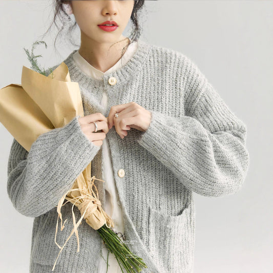 Leaves Selected Alpaca Wool Texture Knit Cardigan with Round Neck